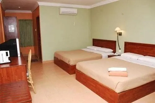 Langgura Baron Resort Pantai Cenang  2*, Pantai Cenang (Langkawi)