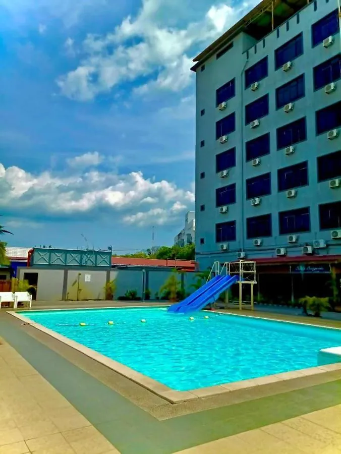 **  Langgura Baron Resort Pantai Cenang  Malezya